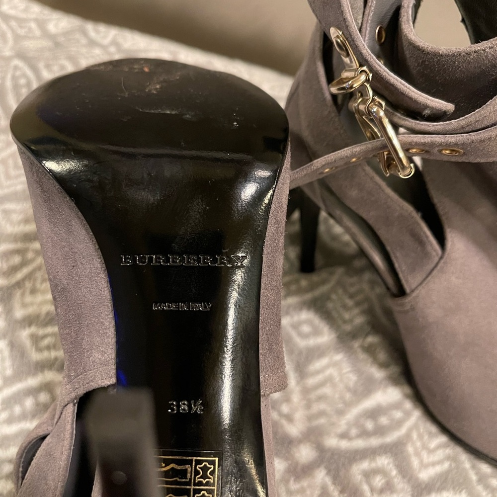 Burberry heels - Picture 13 of 13